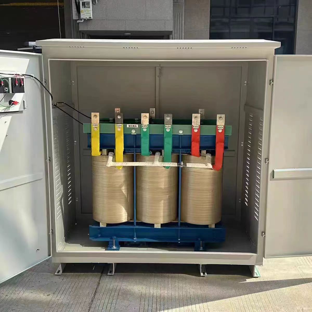 输入三相690V,输出三相400V(400kva)